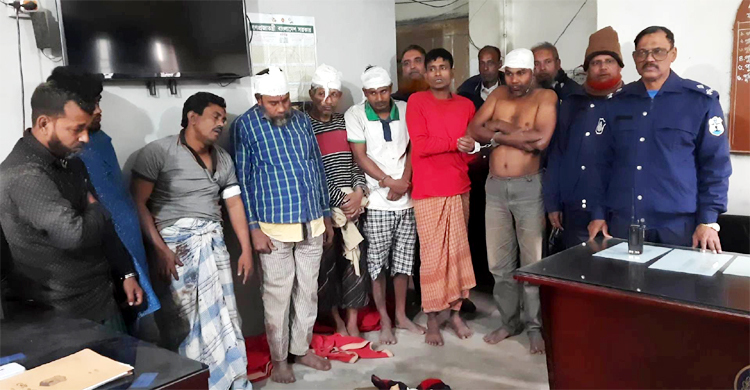 ধলেশ্বরীতে ডাকাত-পুলিশের গোলাগুলি, গ্রেফতার ৮