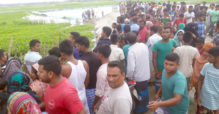 নিখোঁজের দুইদিন পর মিলল ইজিবাইক চালকের হাত-পা বাঁধা লাশ