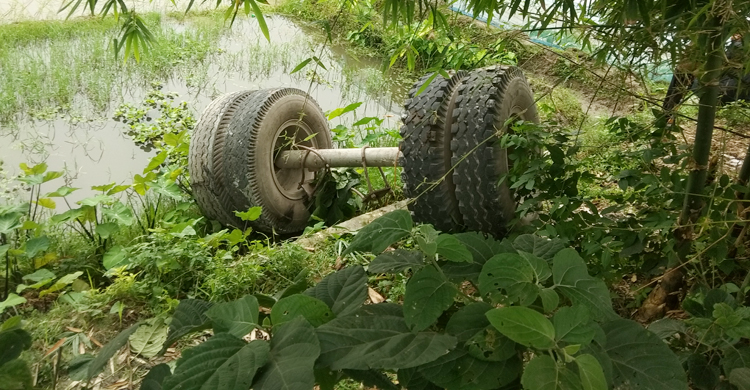 নীলফামারীতে ট্রাক্টরের ধাক্কায় ভ্যানের দুই যাত্রী নিহত