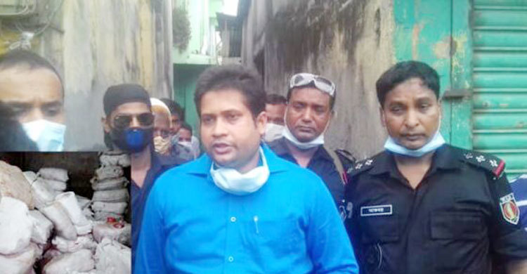 সৈয়দপুরে ৬০ টন নিষিদ্ধ পলিথিন জব্দ, ৩ লাখ টাকা জরিমানা