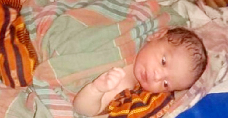 নবজাতককে বিক্রির দুই ঘণ্টার মধ্যেই মায়ের কোলে ফিরিয়ে দিল পুলিশ