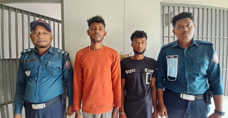 নোয়াখালীতে হাতকড়াসহ দুই আসামি গ্রেফতার