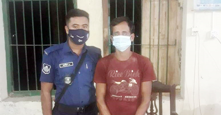 নোয়াখালীতে ১২ মামলার আসামি অস্ত্রসহ গ্রেফতার