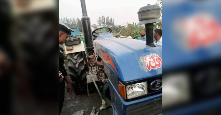 বেপরোয়া গতির ট্রাক্টর কেড়ে নিলো শিশুর প্রাণ