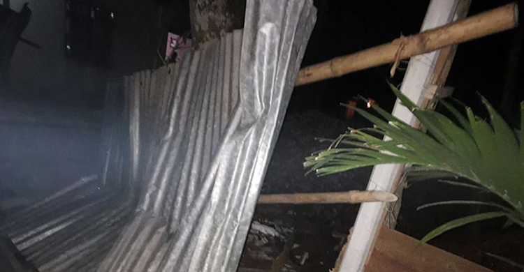 নোয়াখালীতে যুবলীগ নেতার বাড়িতে হামলা