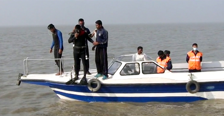 বরযাত্রীর ট্রলারডুবি: ৪৫ ঘণ্টা পরও উদ্ধার হননি নিখোঁজ ৮ যাত্রী
