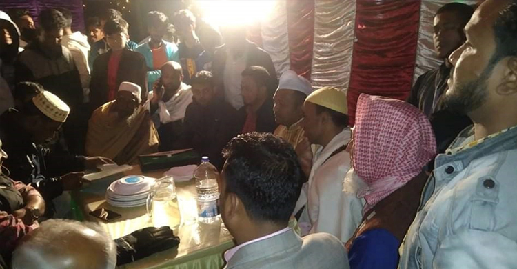 বর এলেন না সারাদিনেও, বিয়ে করলেন স্বেচ্ছাসেবক লীগ নেতা