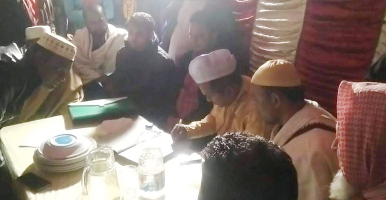 বর এলেন না সারাদিনেও, বিয়ে করলেন স্বেচ্ছাসেবক লীগ নেতা