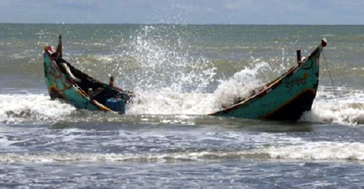 নেত্রকোনায় নৌকার ধাক্কায় যাত্রীবাহী নৌকা নিখোঁজ