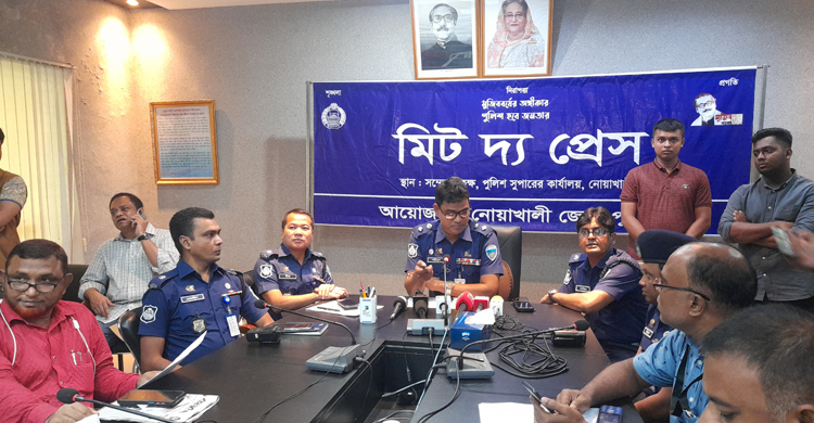 নোয়াখালীতে ডাকাতির মালামালসহ গ্রেফতার ৪