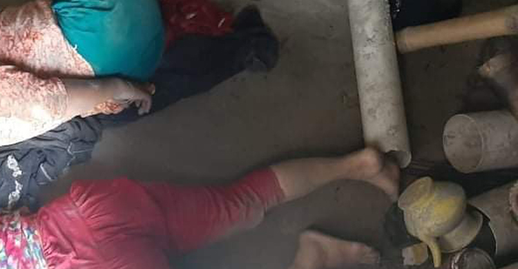 অগভীর নলকূপের ঘরে দুই নারীর লাশ