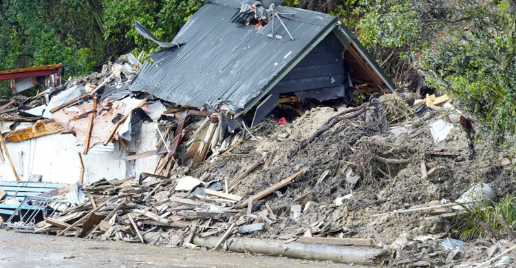 ঝড়ে লন্ডভন্ড নিউজিল্যান্ডের উত্তরাঞ্চল, জরুরি অবস্থা ঘোষণা