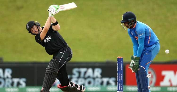 ভারতের চেয়ে ৩২ রান বেশি করেও পরাজিত নিউজিল্যান্ড
