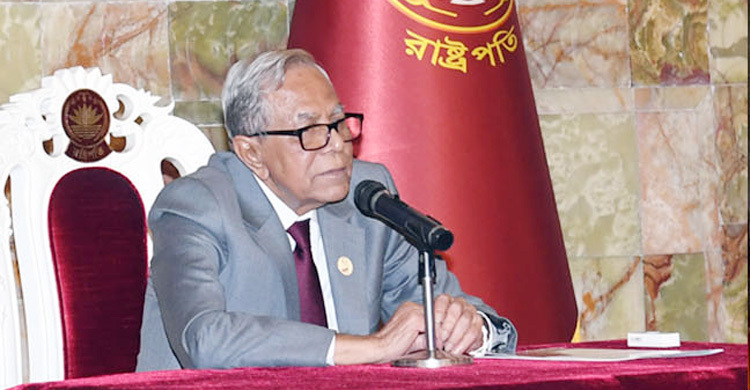 অসাম্প্রদায়িক দেশ গঠনে ঐক্যবদ্ধভাবে কাজ করতে হবে: রাষ্ট্রপতি