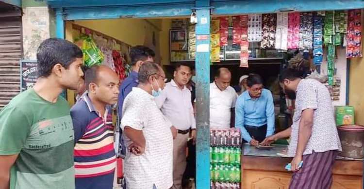 ঝিনাইদহে গুদামে মিললো ৪২ হাজার লিটার সয়াবিন তেল