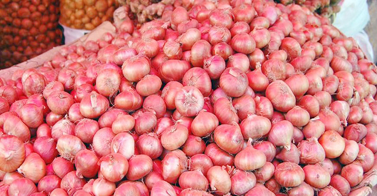 আরও বেড়েছে পেঁয়াজের ঝাঁজ