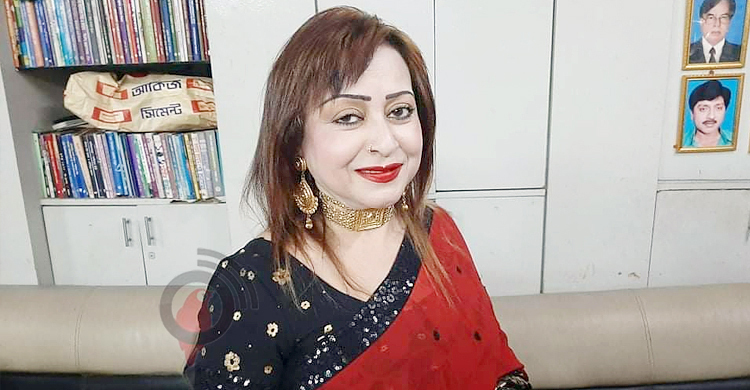 চিত্রনায়িকা অঞ্জনার জন্মদিন আজ