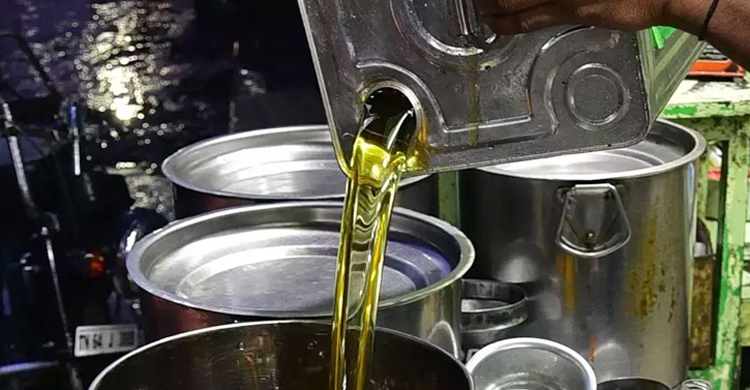 খুচরায় কমেছে খোলা তেলের দাম