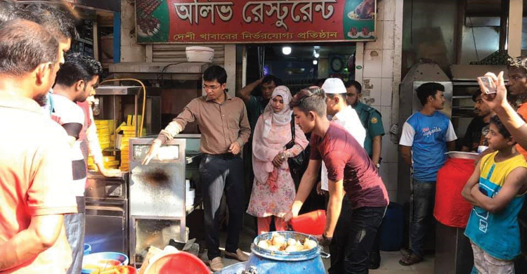 বাসি গ্রিল, কেমিক্যাল রঙে তৈরি ‘অলিভ’র খাবার