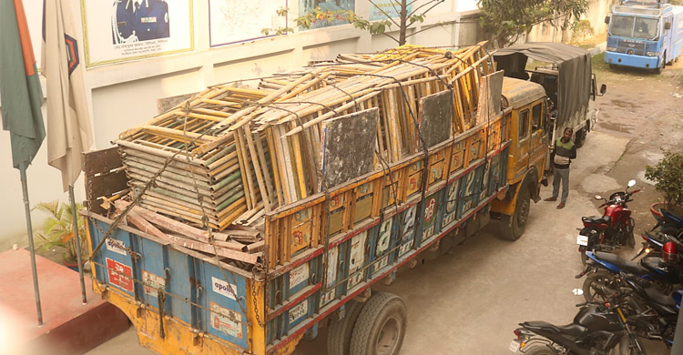 সিদ্ধিরগঞ্জে ২৫ লাখ টাকার লুণ্ঠিত মালামাল উদ্ধার