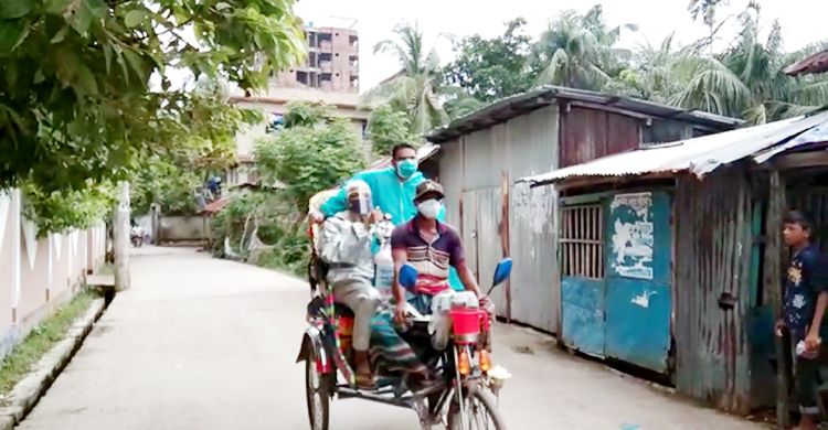 পটুয়াখালীতে ফোনকলেই বাড়িতে পৌঁছে যাচ্ছে অক্সিজেন