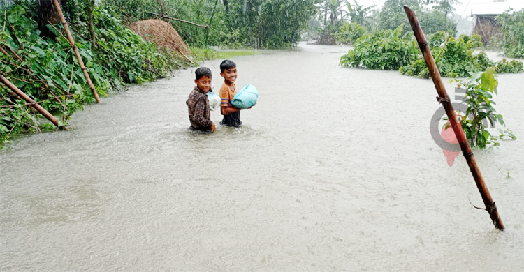 পাহাড়ি ঢলে সিলেটে নিম্নাঞ্চল প্লাবিত, পানিবন্দি লক্ষাধিক মানুষ