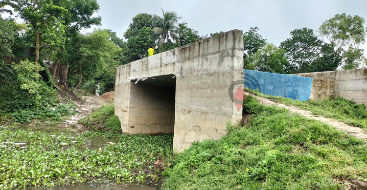 অধিগ্রহণ জটিলতায় তিন বছর ধরে বন্ধ সড়কের কাজ, দুর্ভোগ চরমে