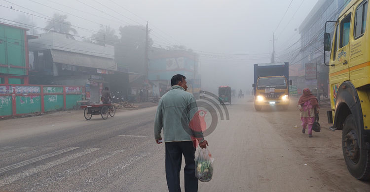 তাপমাত্রা কিছুটা বাড়লেও মাঝারি শৈত্যপ্রবাহে কাঁপছে পঞ্চগড়