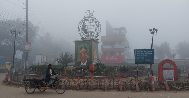 তাপমাত্রা কিছুটা বাড়লেও মাঝারি শৈত্যপ্রবাহে কাঁপছে পঞ্চগড়