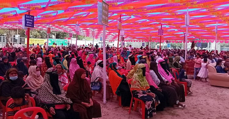 পাবনায় ৬ দফা দাবিতে বিড়ি শ্রমিকদের সমাবেশ