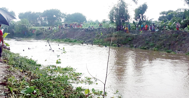 পাবনায় খালে ডুবে দুই কিশোরের মৃত্যু