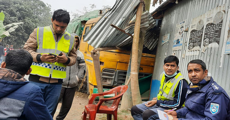 ট্রাকচাপায় প্রাণ গেল অটোরিকশার দুই যাত্রীর