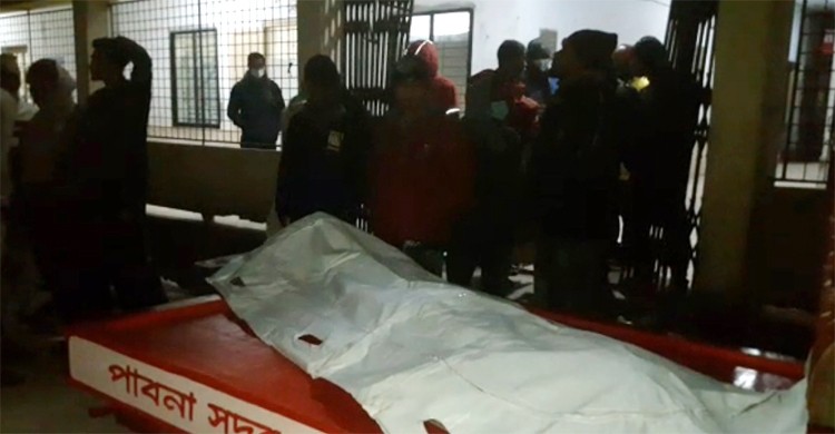 বাড়ি ফেরার পথে খুন হলেন যুবক