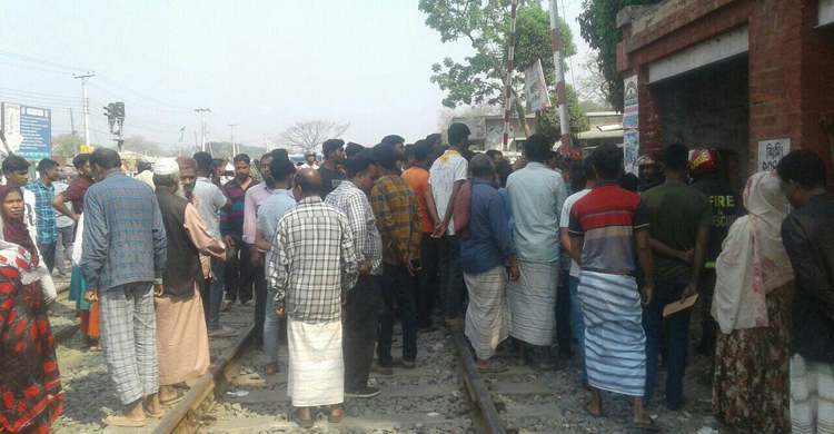 ঈশ্বরদীতে ট্রেনে কাটা পড়ে প্রাণ গেলো নিরাপত্তাকর্মীর