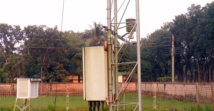 পূর্বাভাসই দিতে পারে না ঈশ্বরদী আবহাওয়া অফিস