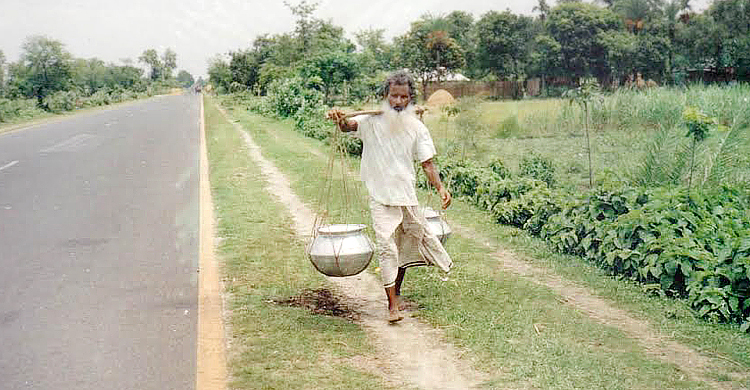 বিলুপ্তপ্রায় পেশা ঘোলওয়ালা