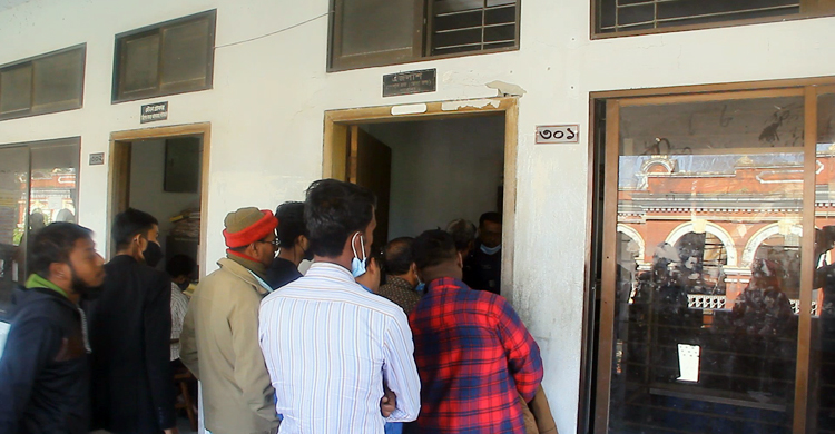 পাবনায় স্কুলছাত্র হত্যায় ১০ জনের যাবজ্জীবন