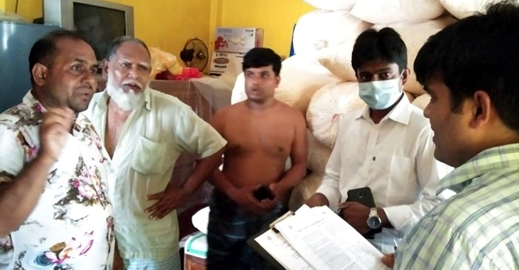 পাবনায় খাদ্য উৎপাদনকারী দুটি প্রতিষ্ঠানে অভিযান