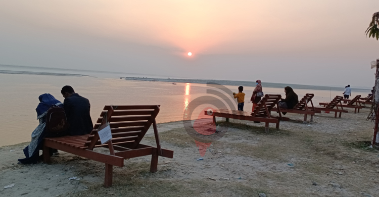 পদ্মাপাড়ে ‘সমুদ্র বিলাস’ | বৃহস্পতিবার, ০৯ ফেব্রুয়ারি ২০২৩