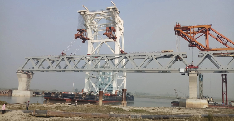 দু’দিন আগেই বসছে পদ্মা সেতুর ২২তম স্প্যান