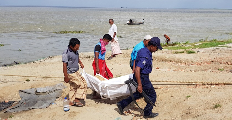পদ্মায় গোসলে নেমে তলিয়ে গেলেন বৃদ্ধা