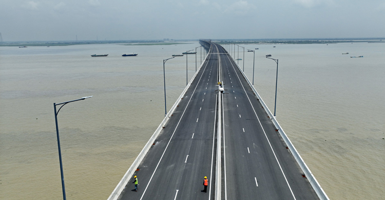 পদ্মা সেতুর সুফল পেতে শিল্পকারখানার প্রত্যাশা