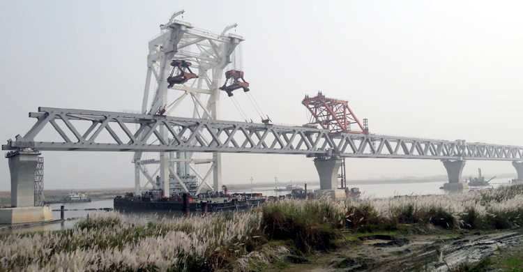 আড়াই কিলোমিটার ছাড়াল পদ্মা সেতু