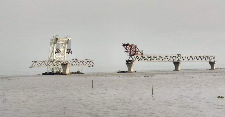 স্রোতের কারণে বসানো যায়নি পদ্মা সেতুর ৩২ নম্বর স্প্যান