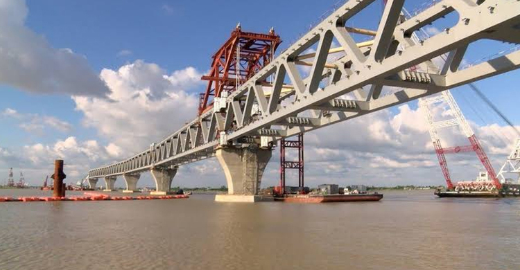 নতুন বছরে দৃশ্যমান হবে পদ্মা সেতুর ৩ কিলোমিটার