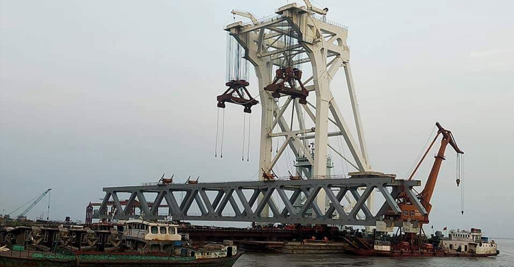 আগামীকাল বসছে পদ্মা সেতুর ৩০তম স্প্যান