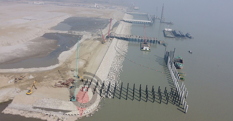 সমান গতিতে এগিয়ে চলেছে অবকাঠামো ও রাজস্ব