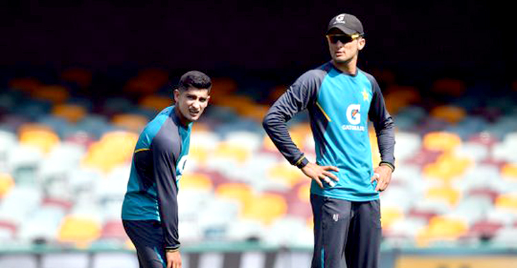 নতুন ‘ওয়াসিম-ওয়াকার’ জুটি পেয়ে গেছে পাকিস্তান!