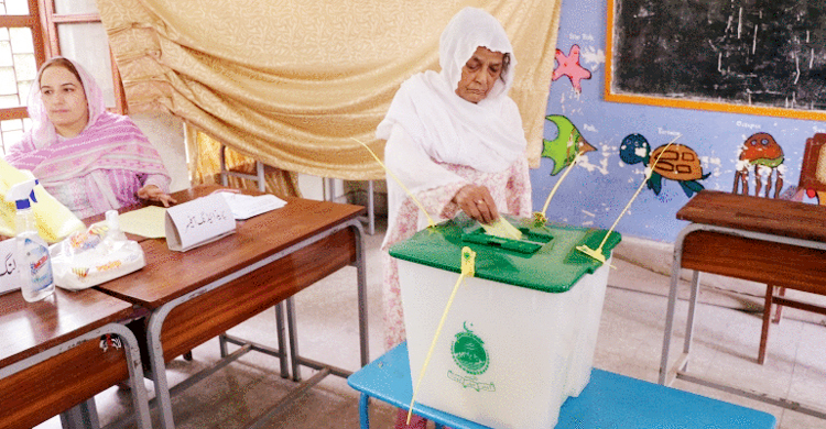 পাকিস্তান-নিয়ন্ত্রিত কাশ্মীরের নির্বাচনে ইমরান খানের দলের জয়