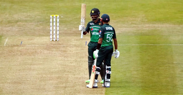 ফাখর জামানের সেঞ্চুরিতে রান পাহাড়ে পাকিস্তান